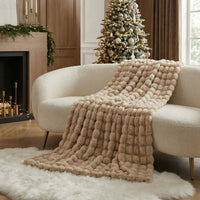 CURVORA – Sculptural Throw Blanket for Cozy Contemporary Spaces