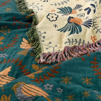 AVISERENORA – Decorative Bird Pattern Blanket for Peaceful Bedroom Decor