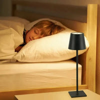 ALFRESCA – Lampe de table sans fil pour un style extérieur élégant