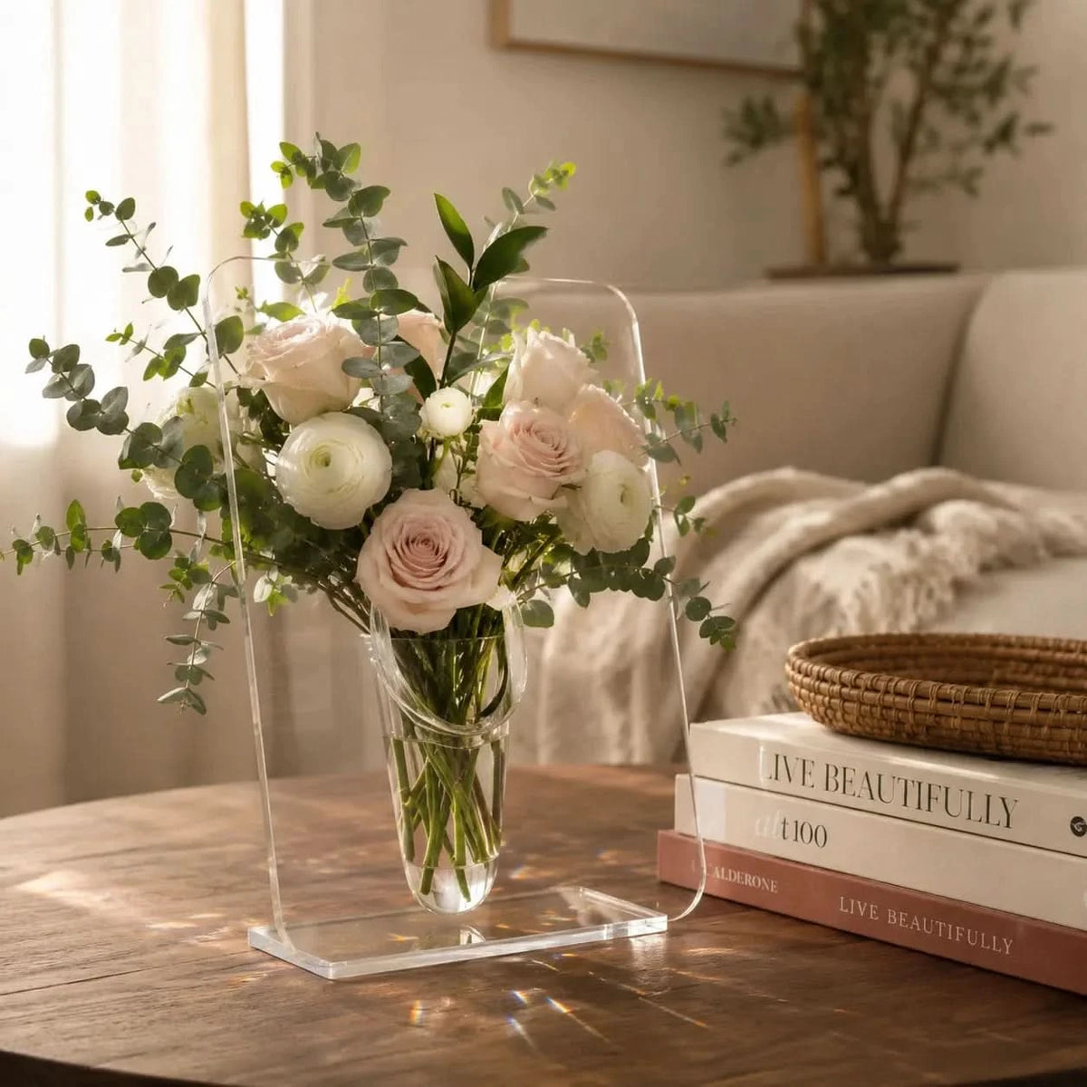 FLORAFORM – Frame Vase for Contemporary Floral Character