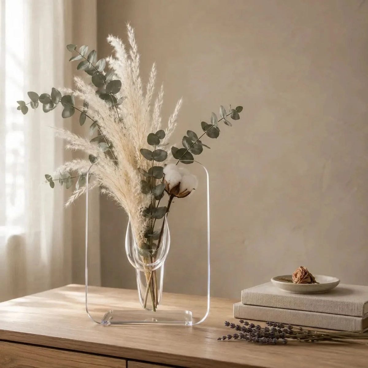 FLORAFORM – Frame Vase for Contemporary Floral Character