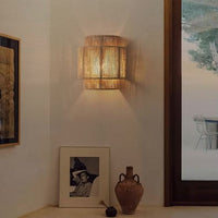 RATTIVA – Woven Wall Lamp with Soft Ambient Lighting